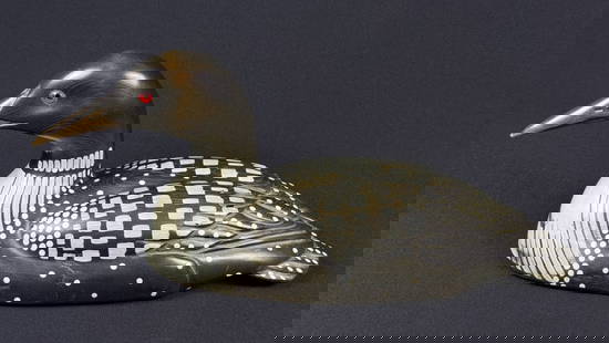 Vintage Tom Taber  Wooden Loon Decoy 1985-1986 Woodendare Studio Signature Edition. 17 x 6.5 x 7: Woodendare Studio Signature Edition. 17 x 6.5 x 7 inches. Please refer to photos for condition information.