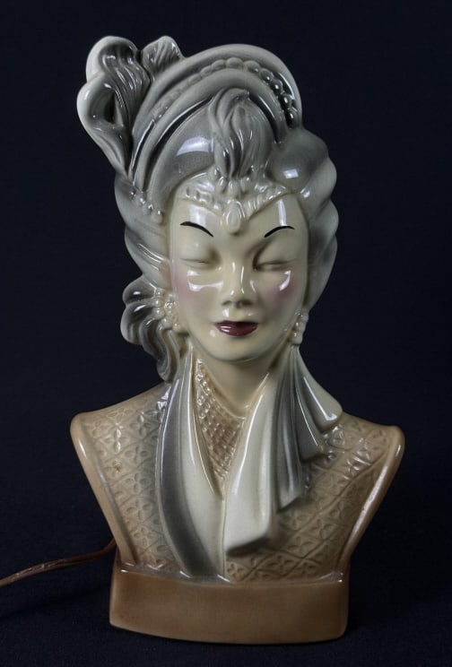 Vintage Navis & Smith MCM TV Lamp Bust Good working condition. No chips or cracks. Some crazing (1 of 7)