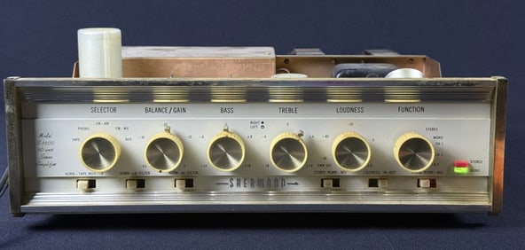 Vintage Sherwood S-5500 Stereo Tube Amplifier Powers on. Otherwise untested. No outer casing.