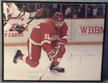 Jimmy Carson Signed Photograph in Frame Photo of Jimmy Carson, signed. Picture with signature is 20