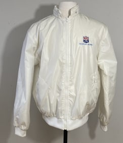 Vintage Houston Oilers NFL Nylon Windbreaker White nylon windbreaker with embroidered insignia patch
