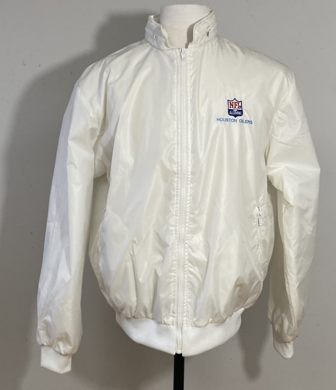 Vintage Houston Oilers NFL Nylon Windbreaker White nylon windbreaker with embroidered insignia patch (1 of 7)