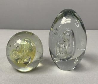 2pc Signed Robert Eickholt Paperweights 2pc signed paperweights art glass by Robert Eickholt. Sphere