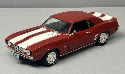 Diecast Model 1969 Chevy Camaro 1:18 scale diecast model of a 1969 Chevrolet Camaro Z28