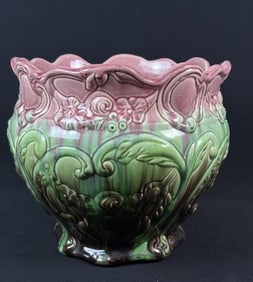 Vintage Weller Pottery Large Flower Pot Measures 10.5 x 9.5. Crazing overall.
