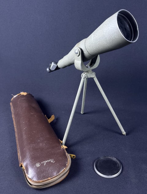 Vintage Monolux M-61 Telescope w Tripod 30x60 71 ft. At 1000 yds. Field 1/4. With leather case (1 of 7)