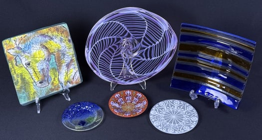 Mixed Lot Art Glass Dishes & Platter No makers marks. Please refer to photos for item details and