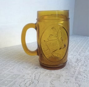Amber Glass Bicentennial Betsy Ross Mug Beautiful amber yellow colored embossed drinking glass or