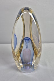 2000 Ed Kachurik Signed Art Glass Paperweight 8 inches tall. No chips or cracks. Please see images