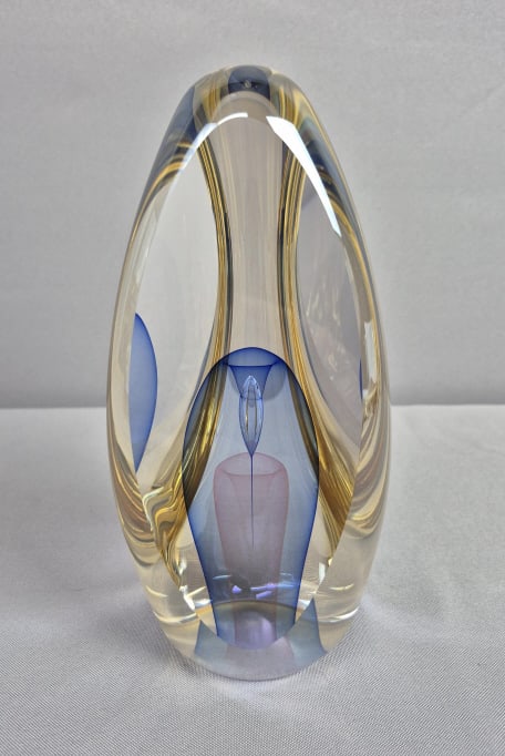 2000 Ed Kachurik Signed Art Glass Paperweight 8 inches tall. No chips or cracks. Please see images (1 of 8)