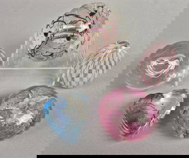 Vintage Art Glass Paperweights Only 2 are marked, signatures illegible. No chips or cracks. Please: Only 2 are marked, signatures illegible. No chips or cracks. Please see images for details regarding the condition.
