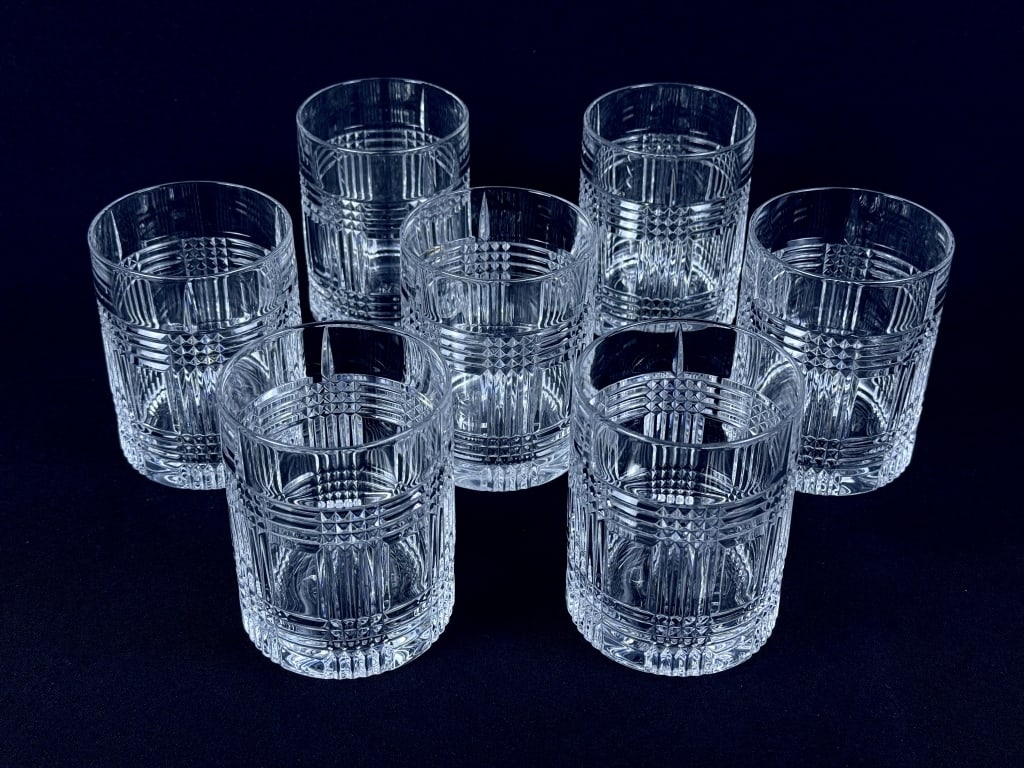 Ralph Lauren Old Fashioned Glasses Set of 7 Each glass measures approximately 4 x 3 inches. No chips (1 of 6)