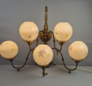 Vintage Gold Tone 5 Arm Wall Sconce Lamp Works. 6 globes total. Paint worn off. Rough around edges