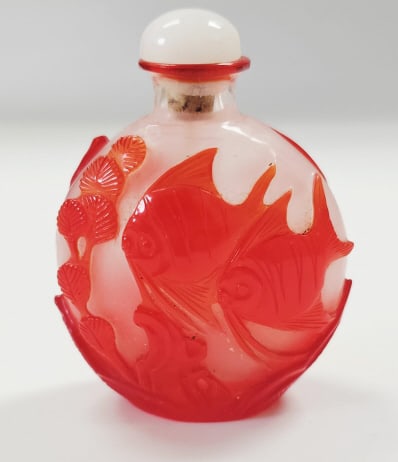 Chinese Red Glass Overlay Fish Snuff Bottle No damage noted. Please see images for details: No damage noted. Please see images for details regarding the condition. Measures 2.5" tall