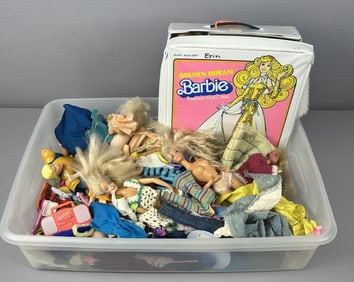 Vintage Barbie Mystery Lot Large lot of vintage Barbies dolla, clothing and accessories. Case