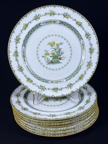 Royal Doulton China Plates E7626 8 plates measuring 9 inches across. Please see photos for condition