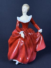 Royal Doulton Figurine HN 3311 Fragrance 7.5 x 5 x 6 inches. No original box. Free from damage.