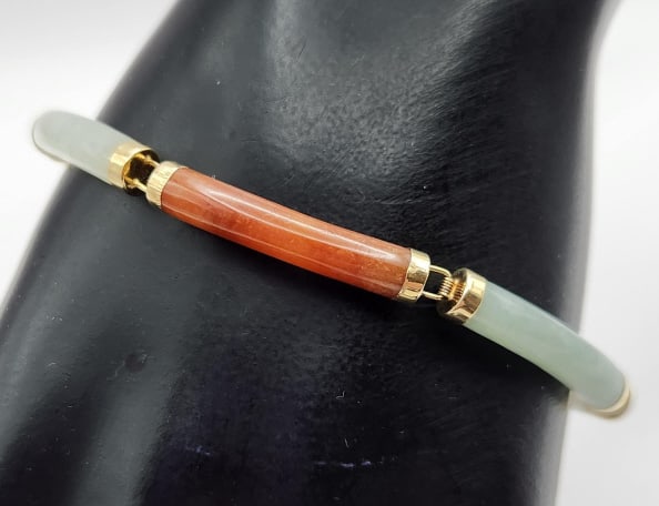14K Yellow Gold Multi-Color Jade Bracelet Bracelet is 7". Weighs 11.5 grams. (1 of 10)