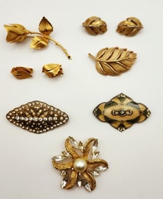 Giovanni Rose Pin Brooch Clip Earrings Trifari Leaf Pin Brooch Clip Earrings & 3 Pins