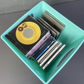 Mystery Lot CDs Soul, R&B, Gospel and More 27 compact discs including music by Diana Ross, Teddy