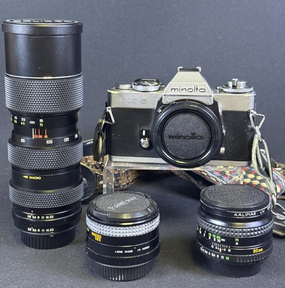 Vintage Minolta XD5 Film Camera & 3 Lenses Plus two vintage camera straps. Soligor 85-205 1:3.8, (1 of 6)