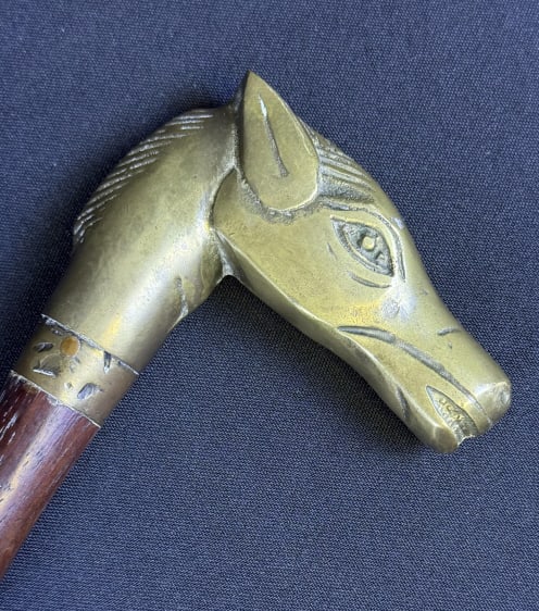 Vintage Brass Wolf Head Handled Walking Cane Wooden shaft. Measures 33.5 inches tall. 4 inch handle. (1 of 6)