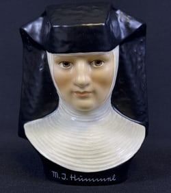 Hummel Bust No 3 Sister Maria Exclusive Ed 6 inches tall by 5 inches wide. Crazing over all. Free