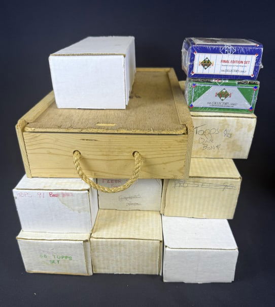 Baseball Card Collection 1988-91 Fleer Topps Upper Deck, Donruss. Please refer to photos for (1 of 4)