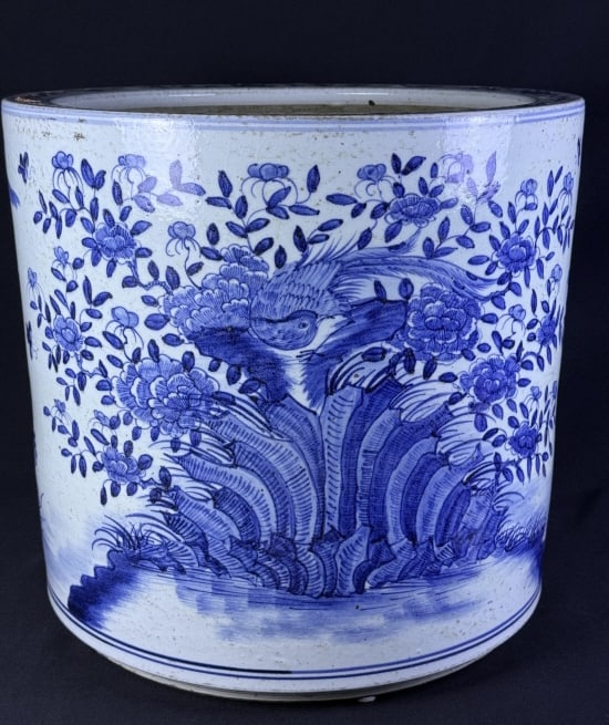 Chinese Blue & White Jardiniere Planter 17.75 tall x 18.75 inches wide. Some crazing present.: 17.75 tall x 18.75 inches wide. Some crazing present.