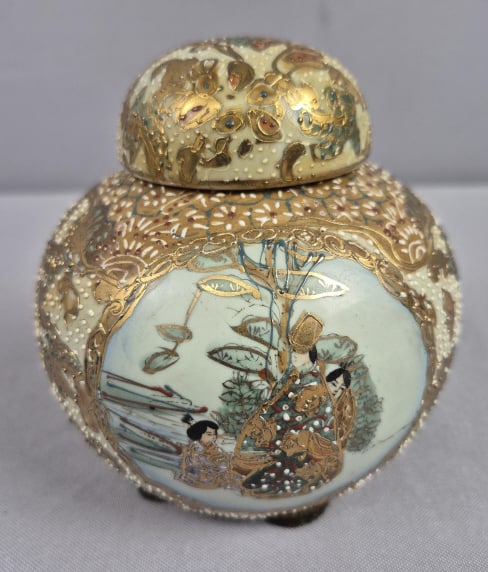 Japanese Satsuma Lidded Ginger Jar 4.5 inches tall. Free from damage. Please see images for details: 4.5 inches tall. Free from damage. Please see images for details regarding the condition.
