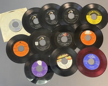 Mystery Lot 45 Vinyl Singles Lot of 12 vinyl singles, most without sleeves, by Nat King Cole, Della