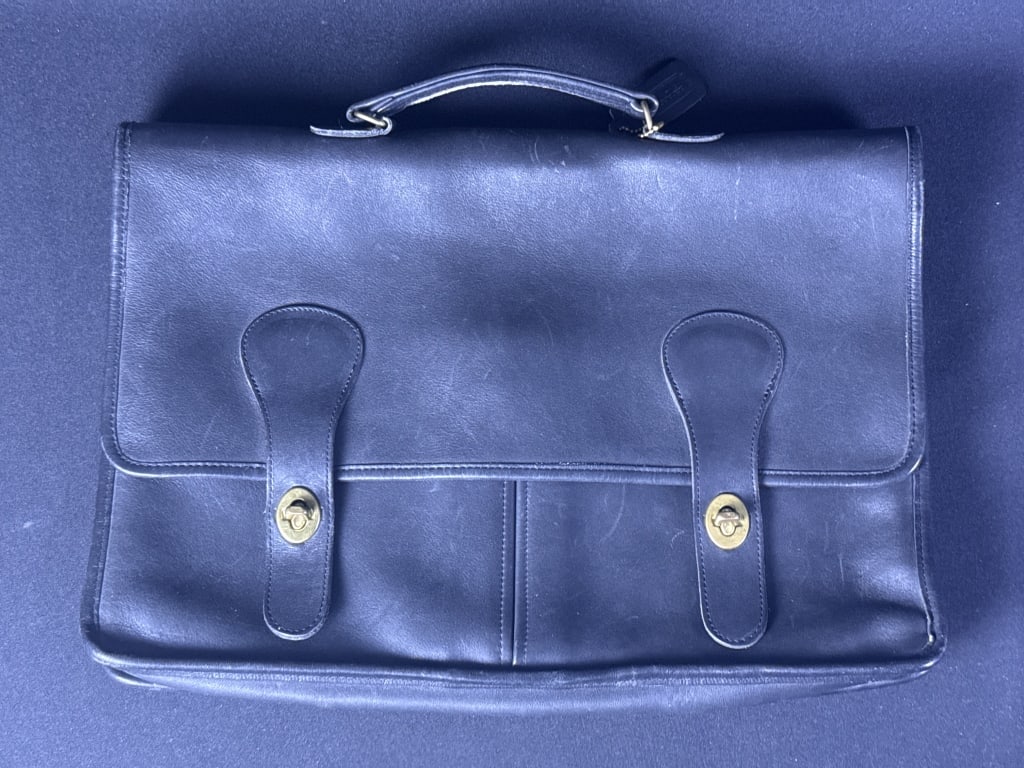 Coach Messenger Bag Briefcase Black leather coach bag measures approximately 16 x 10 x 1.5 inches. (1 of 5)