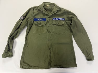Vintage USAF Uniform Shirt Pants Duffel Shirt size 15 1/2 x 35. Pants unlabeled. Please refer to