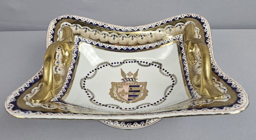 Chinese Decorative Dish Adorned with Coat of Arms #2