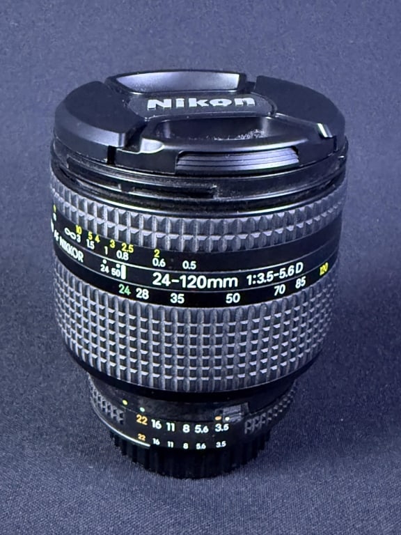 Nikkor AF Nikkor 24-120mm 1:35-5.6 D Camera Lens F Mount. Includes from and rear caps and Nikon (1 of 6)