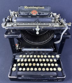Antique Remington Standard Typewriter No 10 Signs of age/wear overall. No stuck keys.