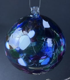 Kitras Art Glass Friendship Ball With tag. Measures approximately 5 inches. Stand not included.
