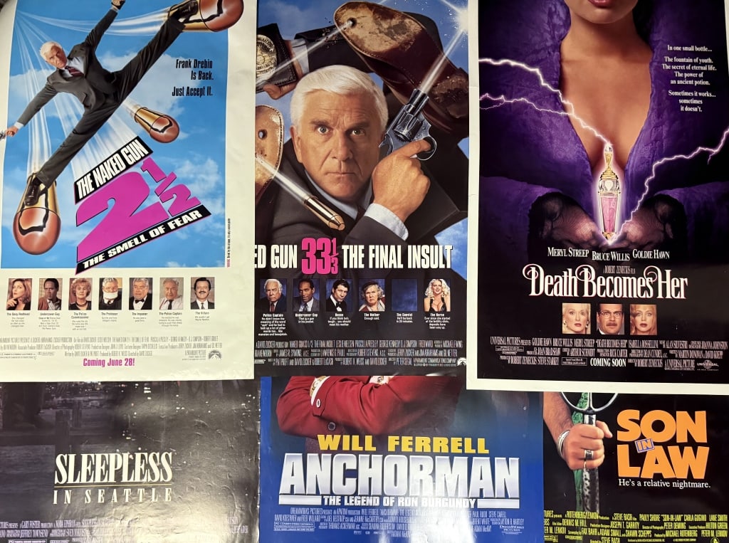 Mixed Lot One Sheet Movie Posters Comedy 27 x 40 inches. Most double sided. From closed movie (1 of 2)