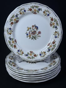 Gien France Moustiers Olerys Luncheon Plates 6 plates measuring 10,25 inches wide. Excellent