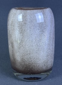 Vintage Blown Art Glass Vase Round vase measuring 7.5 x 5 inches. Free from damage. No makers mark.