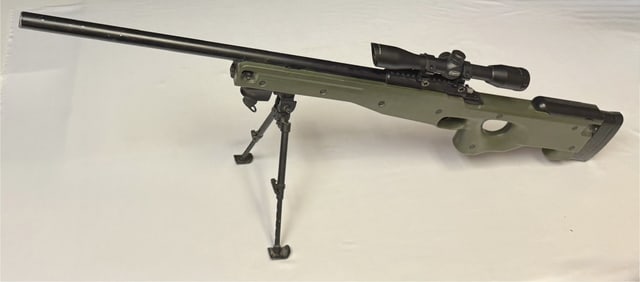 Bolt Action Airsoft Rifle BB Gun Unknown make/model. Please refer to photos for further information.