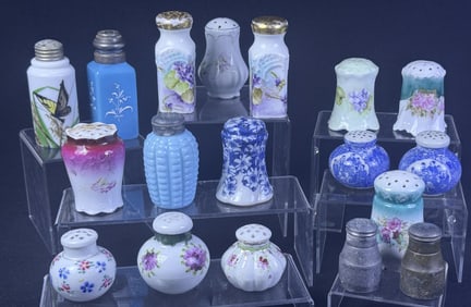 Assorted Vintage & Antique Salt & Pepper Shakers Mixed styles/sizes. Please se photos for further