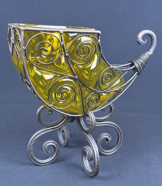 Vintage Blown Glass & Wrought Iron Cornucopia 9.5 x 10.5 x 5 inches. Free from damage.: 9.5 x 10.5 x 5 inches. Free from damage.