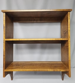 David T Smith & Co Cabinet Makers & Grainers Tiger Maple Wooden Plate Display Shelf 6118
