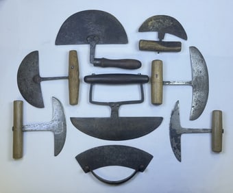 Antique Vintage Metal & Wood Food Choppers 8 in total. Please refer to photos for item and condition