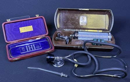 Vintage Medical Instruments Stethoscope Othoscope Haemacytometer. Please refer to photos for further