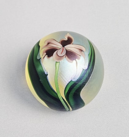 Orient & Flume Glass Paperweight Flower 1983 Signed L. Hudin Approximately 3 x 2.5 inches. Free from (1 of 7)