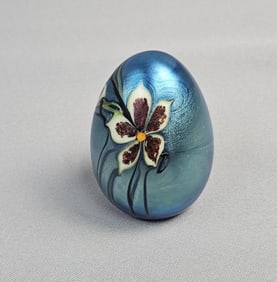 Orient & Flume Glass Paperweight Flowers 1976 Egg Shaped. Approximately 3 x 2inches. Free from