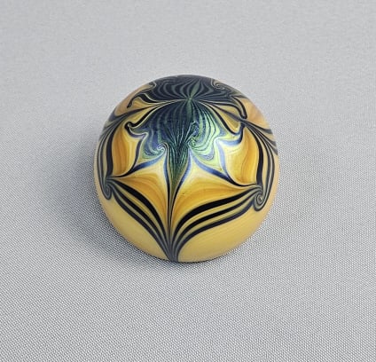 Orient & Flume Glass Paperweight 1976 Description Approximately 2.75 x 2.25 inches. Free from: Description Approximately 2.75 x 2.25 inches. Free from damage. Please refer to photos for further item details and condition information.