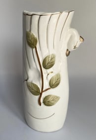 Ceramic Porcelain Swan Vase Beautiful vintage vase shaped like a swan.